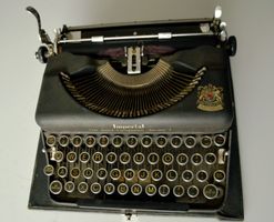 Antike Kofferschreibmaschine Imperial