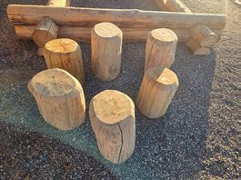 Sitzhocker aus Eichenholz