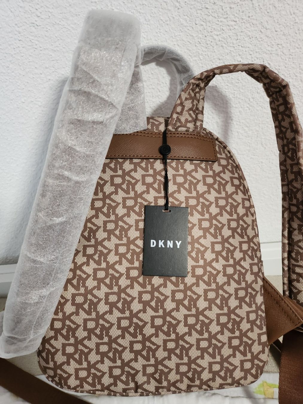DKNY Sacs à dos: Dkny Rucksack – Neuf (Voir description) à Kefikon TG par Livline 1