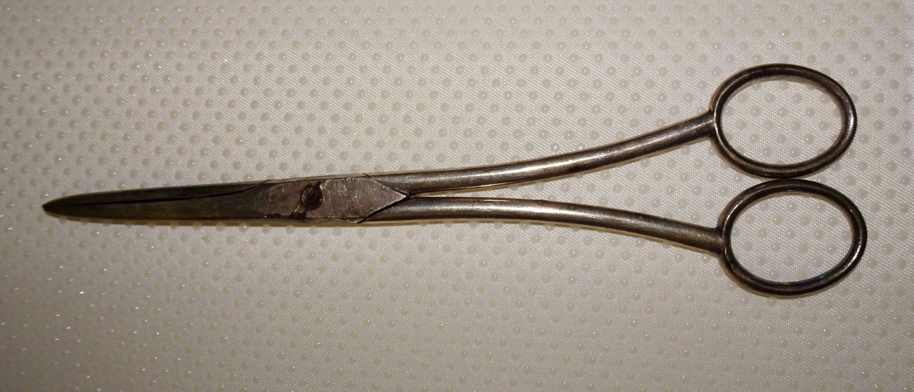 Tutti gli attrezzi: Ancienne paire de ciseaux – Usato da Châtelaine venduto da fil_7lqg 2