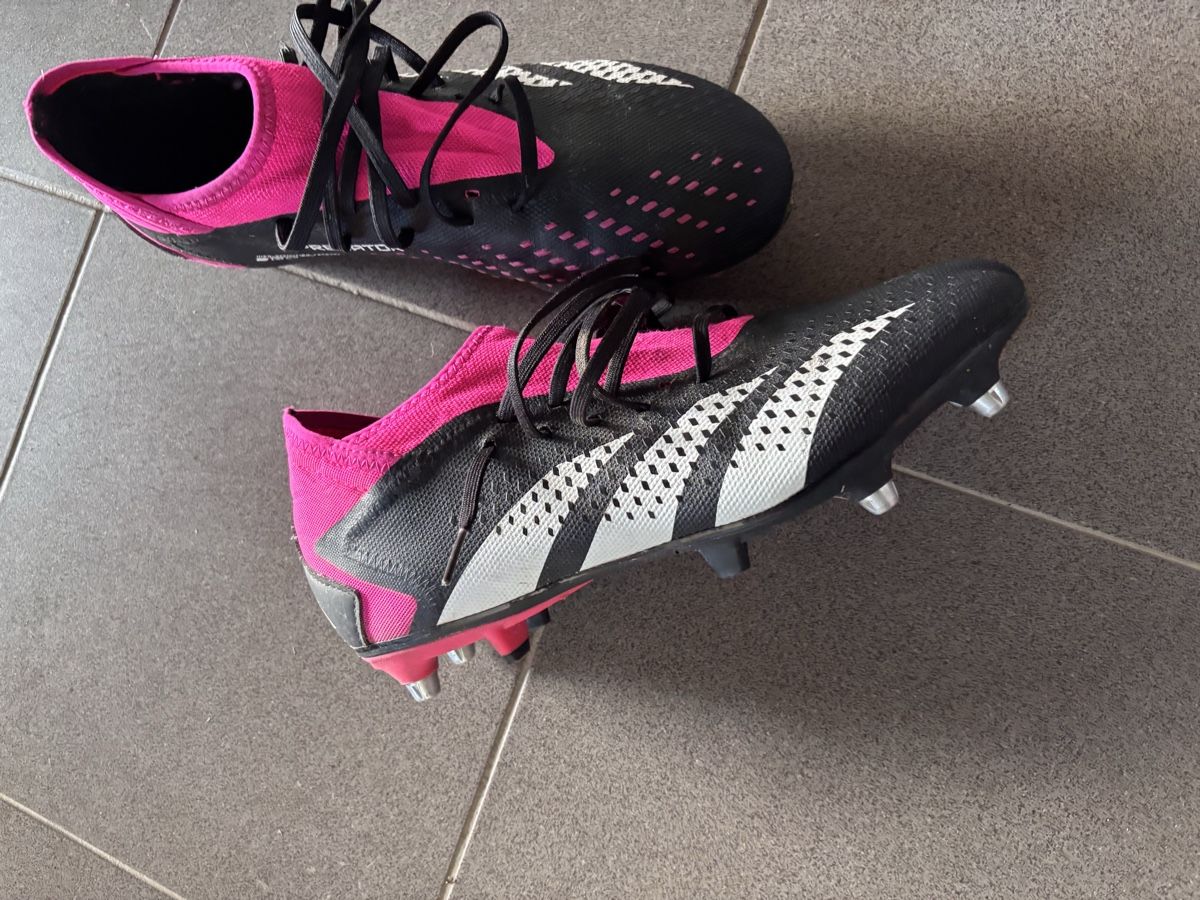 Adidas Scarpe da uomo: Crampons de foot predator – Usato da Chalais venduto da Jochlm 1