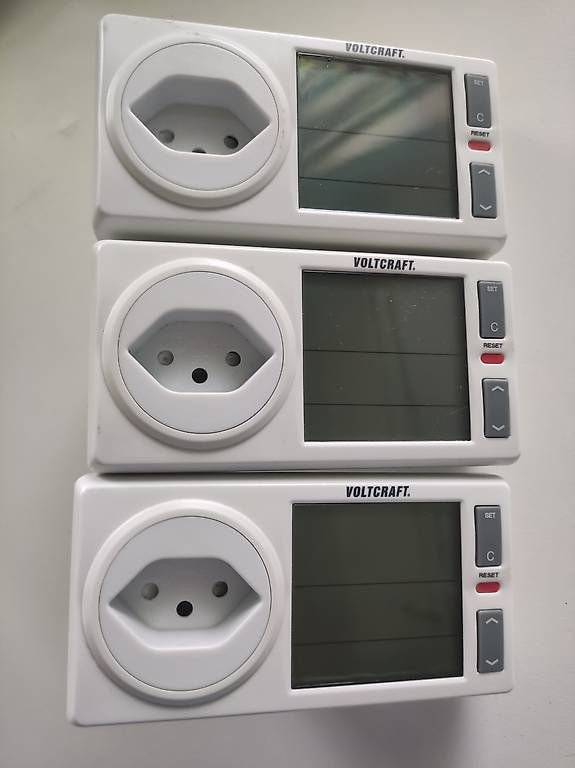 Voltcraft Misurare: Energiezähler, Wattmeter VOLTCRAFT 4500 Advanced – Usato da Zürich venduto da Yevhenii. 3