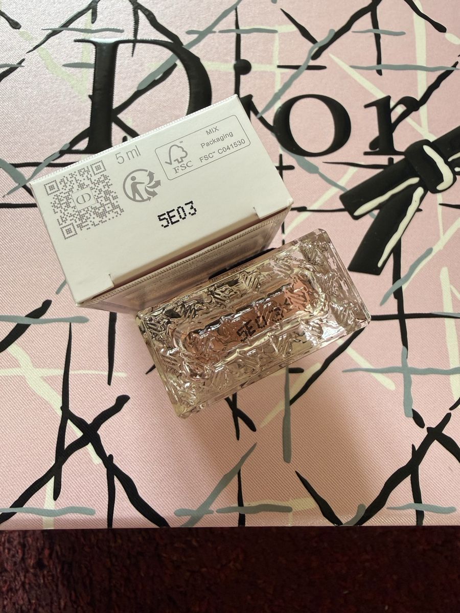 Dior Profumi & Eau de Toilette: Miss Dior Essence – Nuovo e nell'imballaggio originale da Luzern venduto da sas_r89l 1