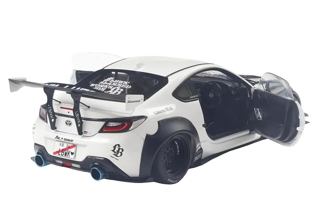 Toyota Modellini d'auto: Toyota GR86 LBWK 1:18 – Nuovo e nell'imballaggio originale da Oftringen venduto da sweden03 1