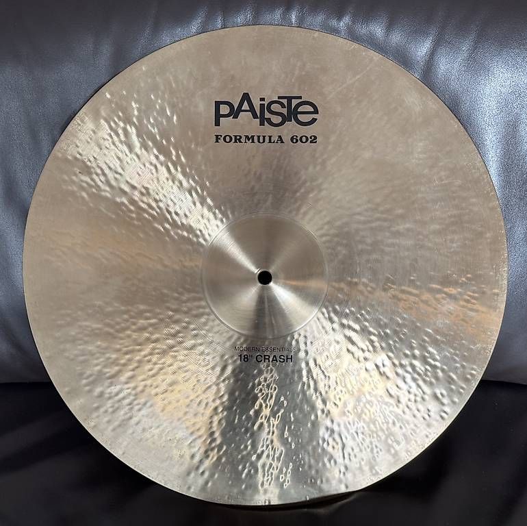 Paiste Strumenti musicali: Paiste 18" 602 Mod. Essentials Crash – Usato da Balgach venduto da Kraxlifant