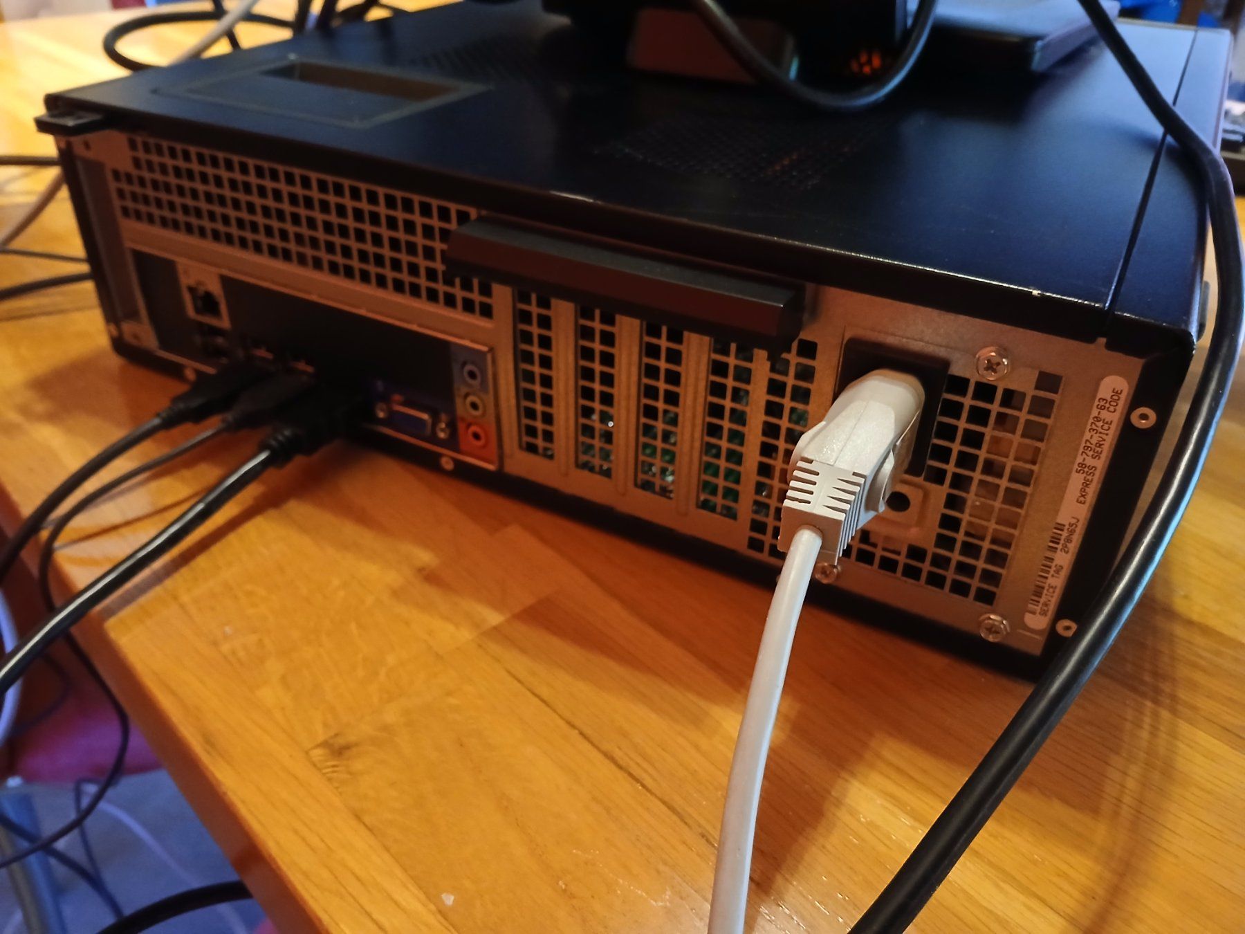 Dell PCs: Dell PC Desktop OptiPlex 390 – Gebraucht aus Stierva von Digidoc 3