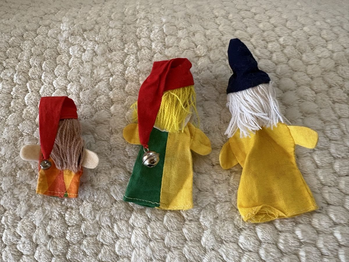 Giocattoli: Fingerpuppen set – Usato da Rümlang venduto da euqinom16 1