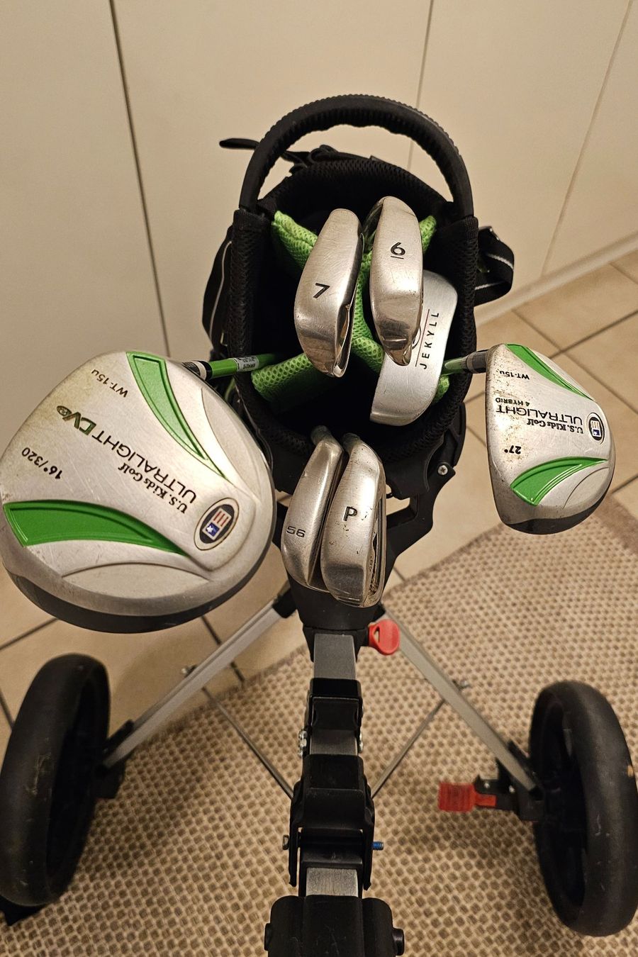 Mazze & Set: US Kids Golfset mit Golfwagen – Usato da Emmenbrücke venduto da TW7 2