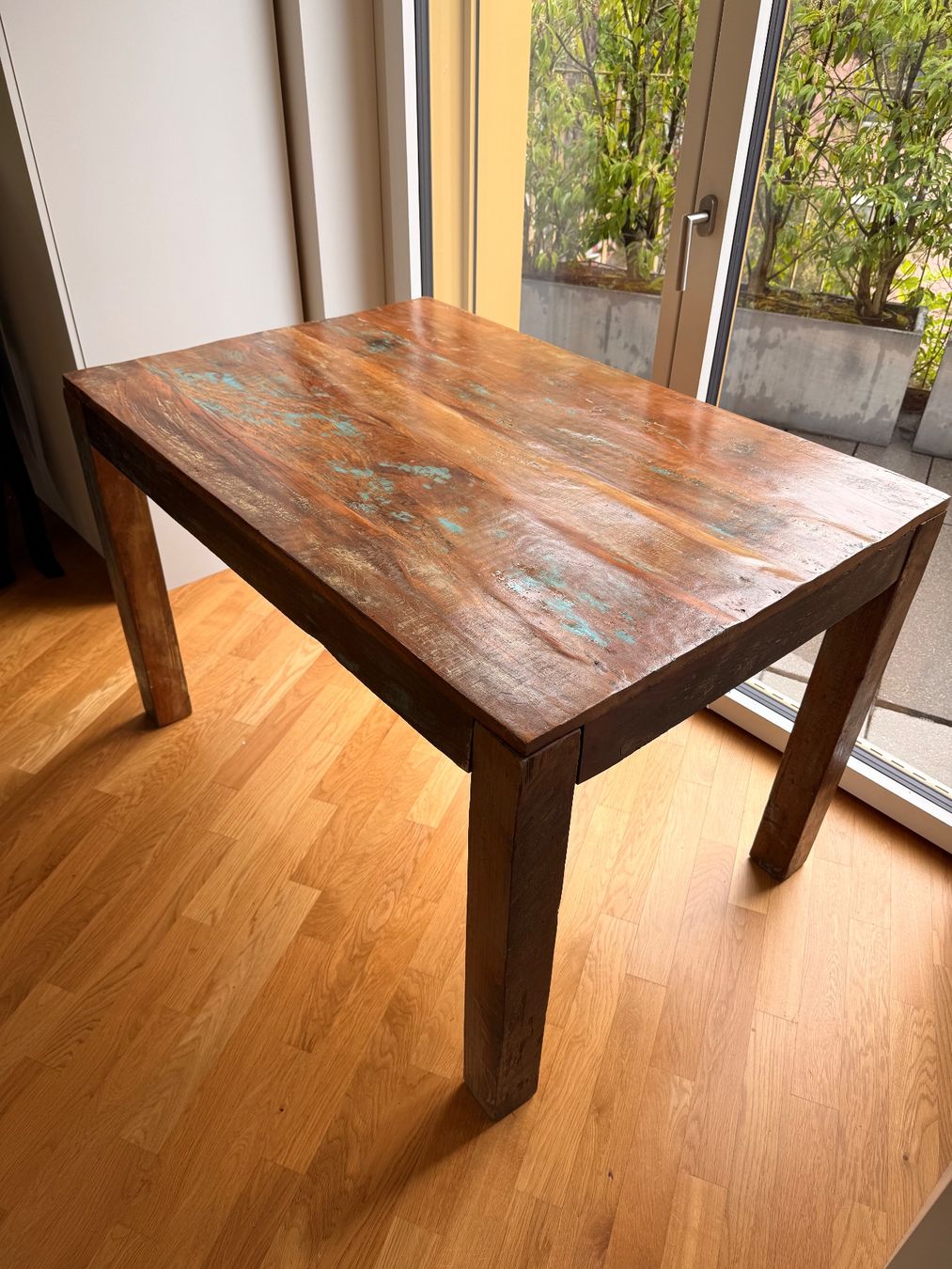 Tavoli: Rustikaler Vintage-Holztisch mit einzigartiger Patina – Usato da Zürich venduto da kliebi77 2