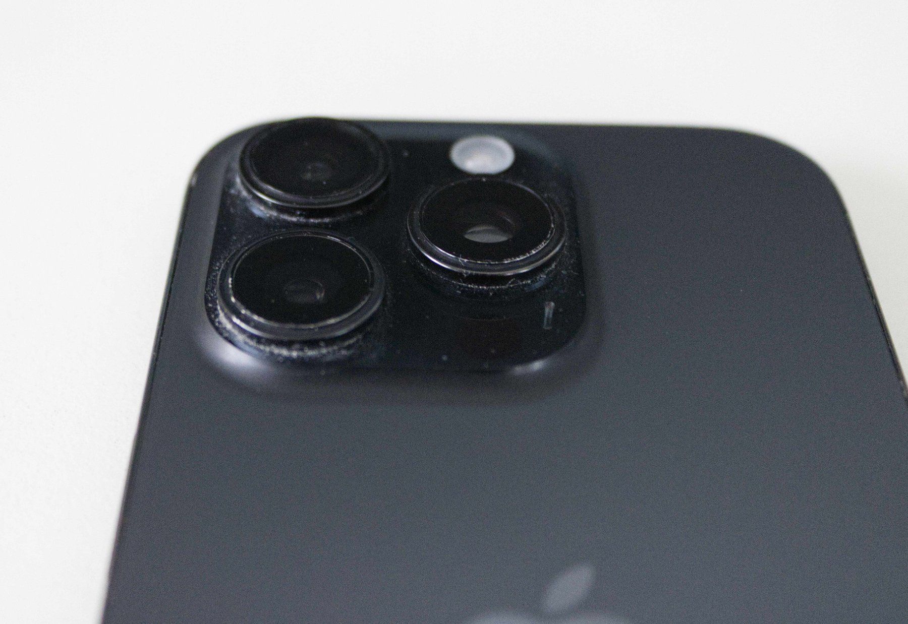 Apple Portables: Apple iPhone 16 Pro mit 256 GB in Black Titanium – D'occasion à Altdorf UR par Sonoda 2