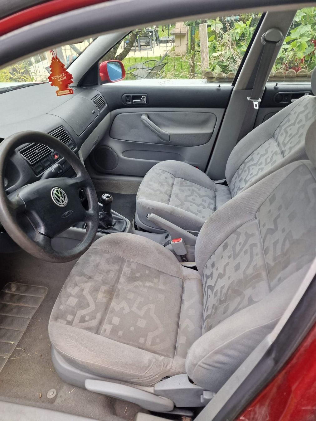 VW Automobili: Volkswagen Golf IV 1.6 – Usato da Carrouge VD venduto da Bogdan95 7