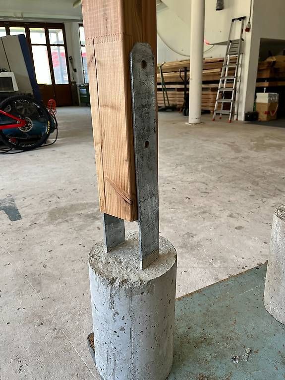 Anker: Pfostenverankerung mit Betonsockel – Gebraucht aus Mönchaltorf von hol_jm5h 1