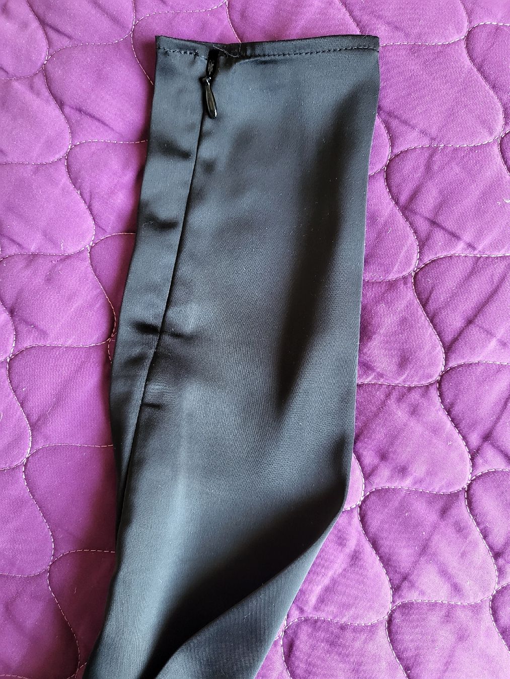 H&M Vestiti: Maxikleid aus Satin – Usato da Uetikon am See venduto da dar_75gg 3