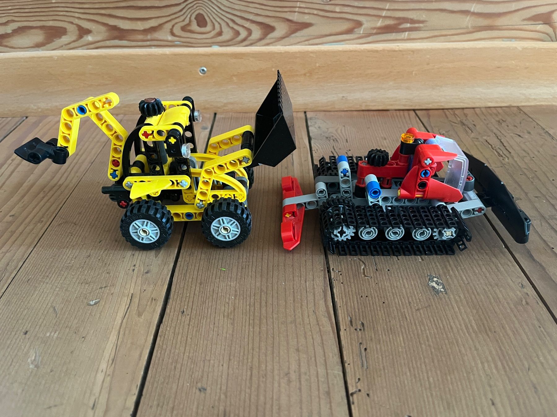 Technics Kit di costruzioni: LEGO Technic Planierraupe 42148 und 42197 – Usato da Winterthur venduto da Wusa01 1