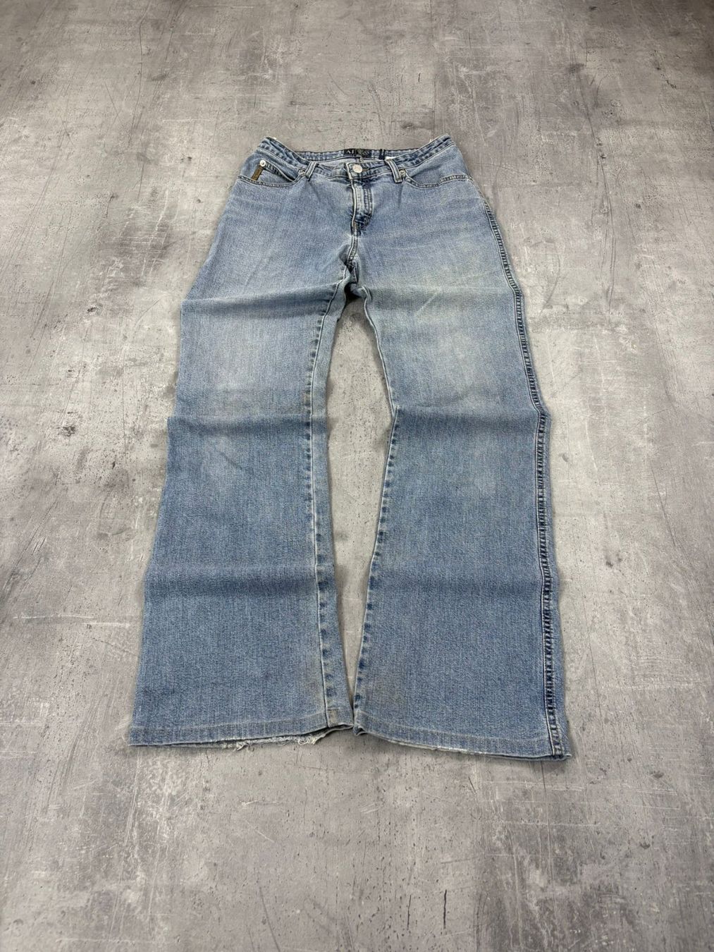 Armani Jeans: Vintage Bootcut Armani Jeans (S) – Usato da Werdenberg venduto da hase.vintage