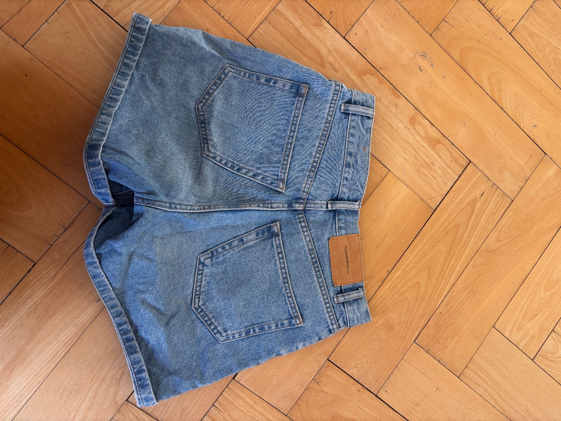 Pull&Bear Hosen: Kurze Hosen Gr. 36 – Gebraucht aus Bern von annik97 1