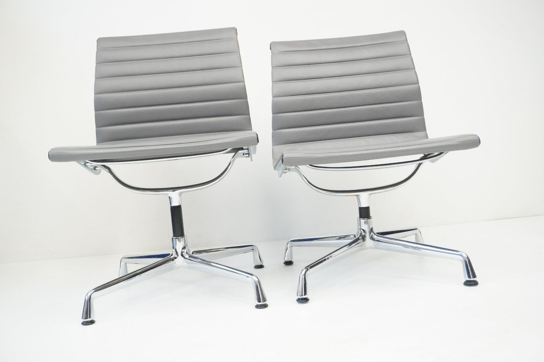 Vitra Sedie: Original Vitra Eames Alu Chair EA106 Leder Designklassiker – Usato da Bad Zurzach venduto da QLASSIQ 9