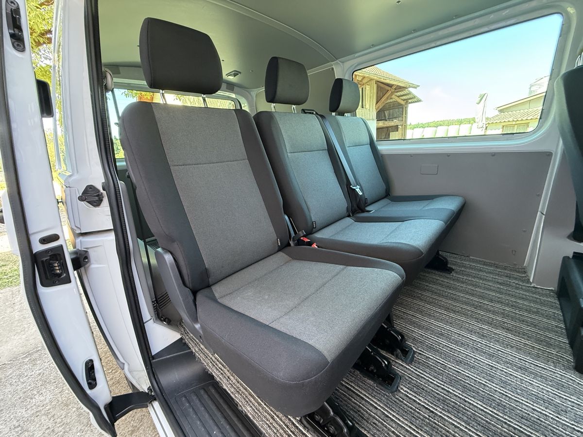 VW Automobili: VW Transporter Kombi Weiss, ab Platz – Usato da Amriswil venduto da livewith_iphone 2