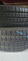 2 Stück Winterreifen 215/65R16C Nexen