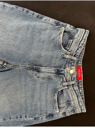 GUESS Jeans – Grösse 24 – Straight Fit