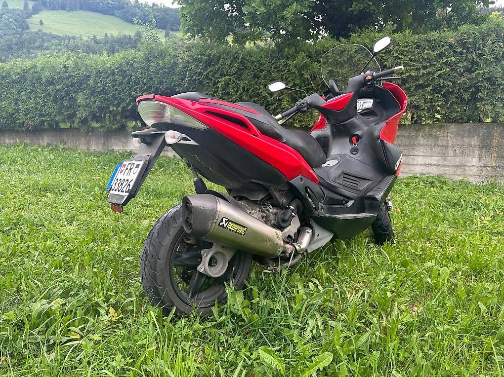 Gilera Scooters: Gilera Nexus 500 – Gebraucht aus Grandvillard von gra_256j 3