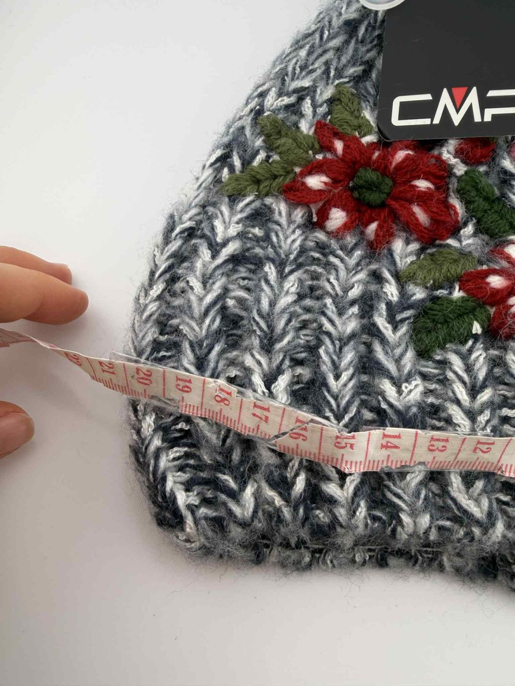 Copricapi, berretti & cappellini: CMP Strickmuetze mit Blumenmuster neue✅ – Nuovo e nell'imballaggio originale da Riehen venduto da ann_76jw 1