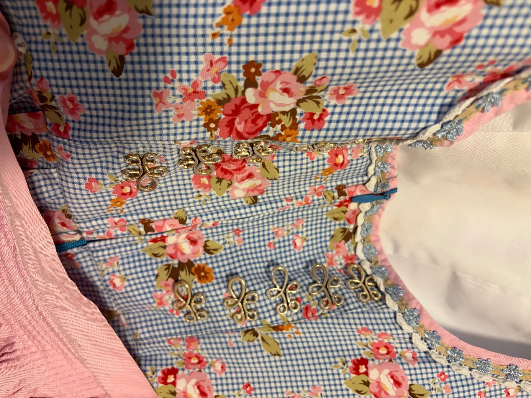 Krüger Vestiti: Krüger Dirndl – Usato da Bubendorf venduto da sve_z9ly 1