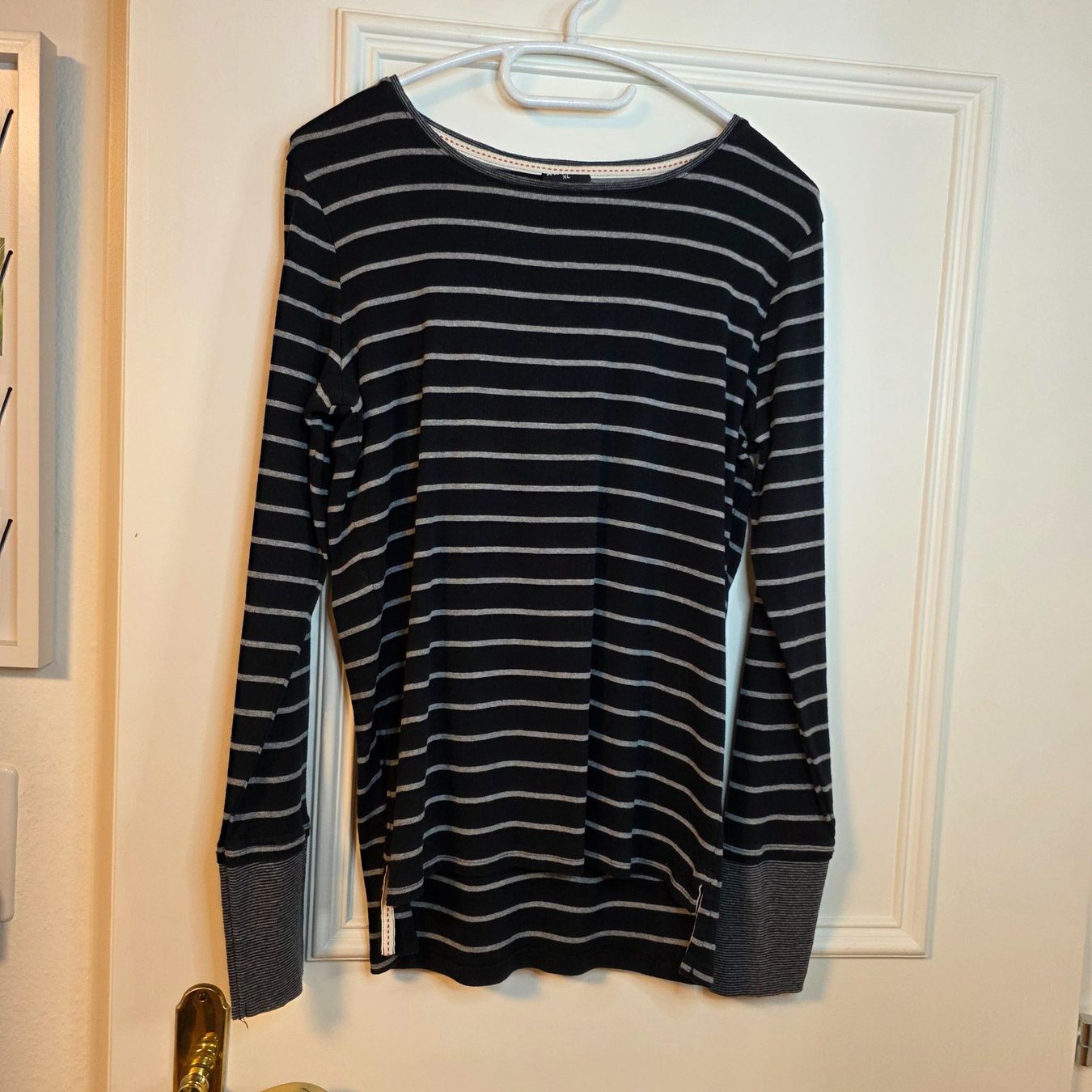 Pullover & Sweatshirts: Artime Langarmshirt gestreift  Gr. 38/40  weich – Gebraucht aus Wald ZH von CapLux 9