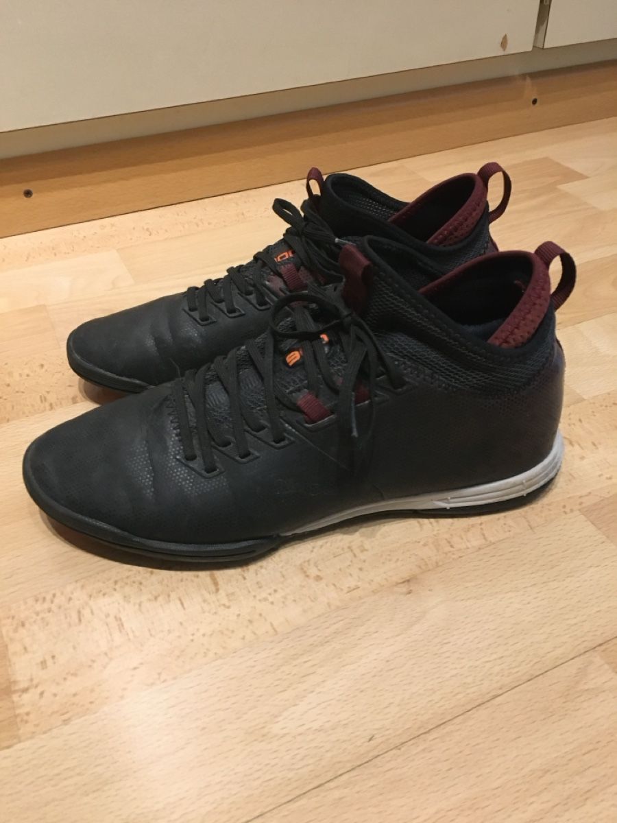 Scarpe da uomo: Turnschuhe / Fussballschuhe Gr. 40 – Usato da Uetendorf venduto da Gar_9pvy 1