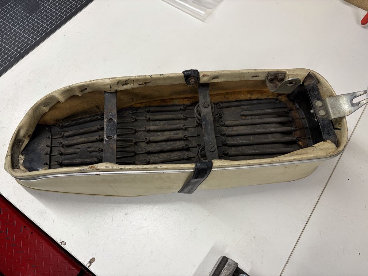 Puch Parti ricambio per ciclomotori: Puch DS 50 Sattel – Usato da Subingen venduto da pahuga 1