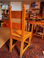 Rustikaler/Antiker Holzstuhl mit Strohsitz, Eiche massiv