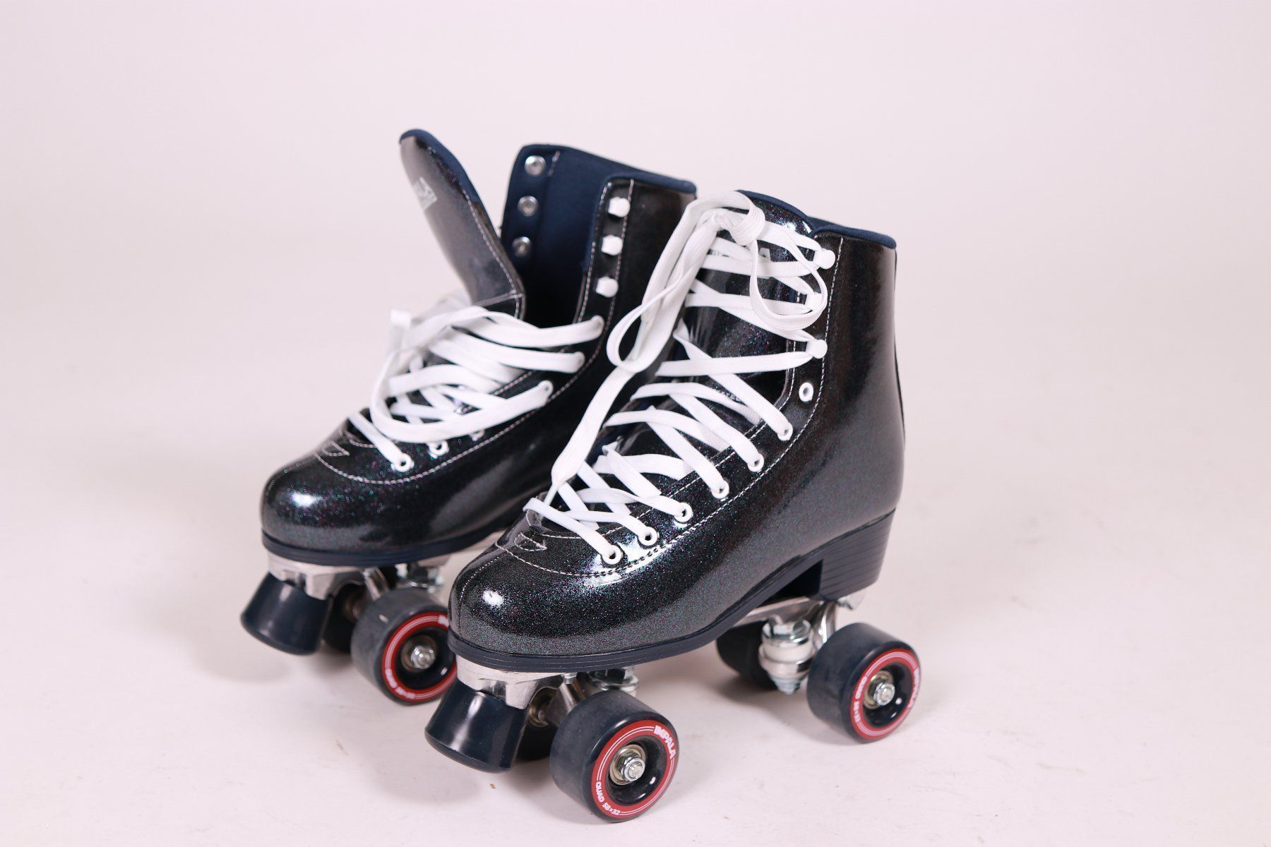 Pattini in linea & Pattini a rotelle: IMPALA Rollerschuhe - Gr.40 – Usato da Hombrechtikon venduto da BAZ-Vintage 2