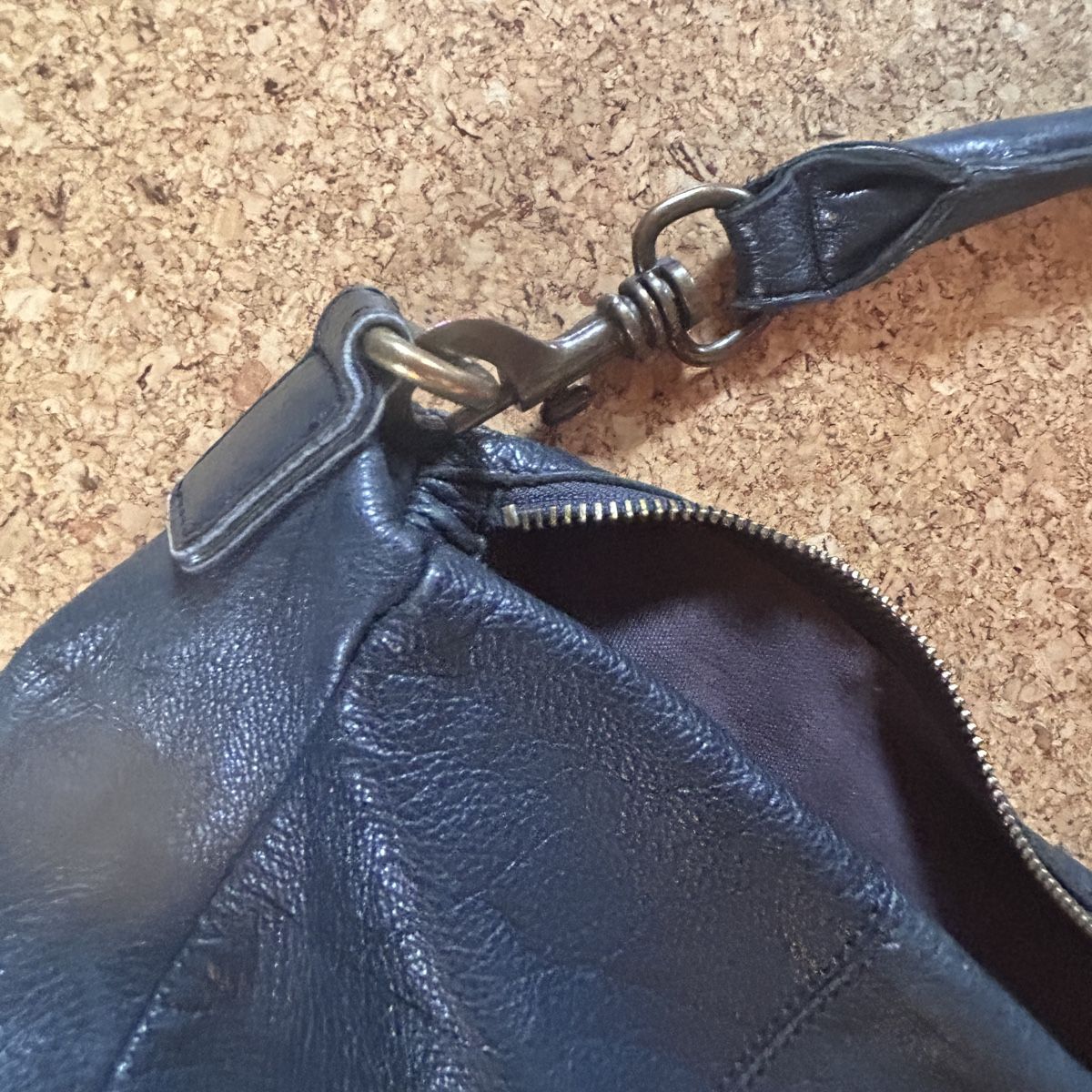 Liebeskind Borse da donna: Liebeskind Berlin Ledertasche dunkelblau – Usato da Laufen venduto da belleskulptur 3