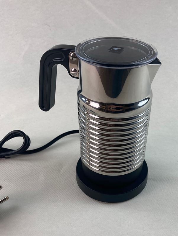 Elettrodomestici da cucina: NESPRESSO | Milchaufschäumer | Aeroccino4 – Nuovo (secondo la descrizione) da Wittenbach venduto da Restwert_St-Gallen 1