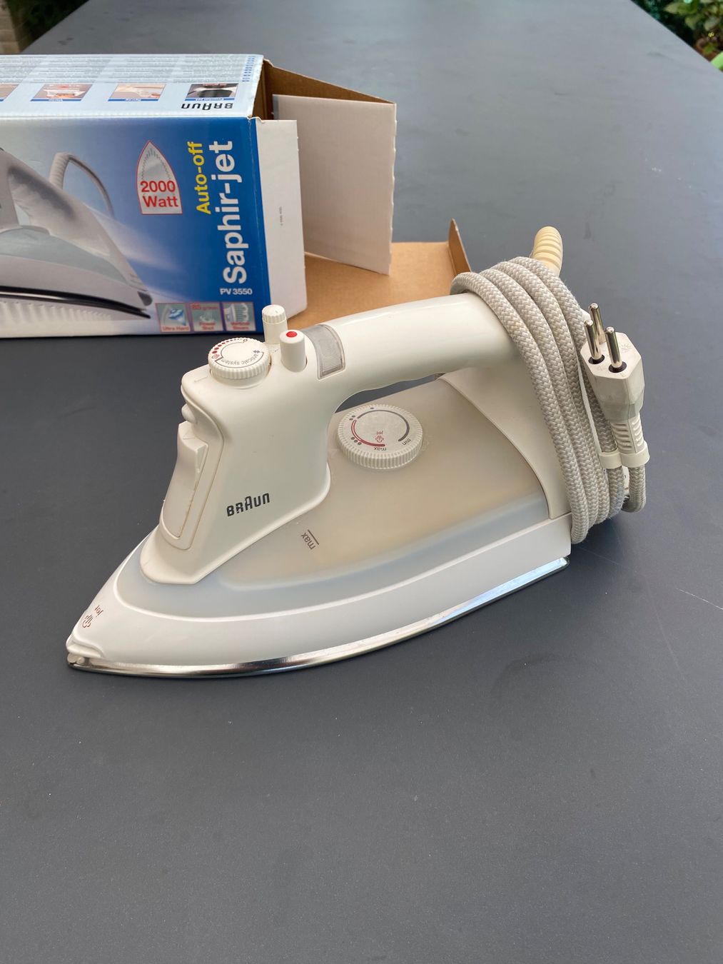 Braun Ferri da stiro: Fer à repasser – Usato da Conches venduto da Brigant4 6
