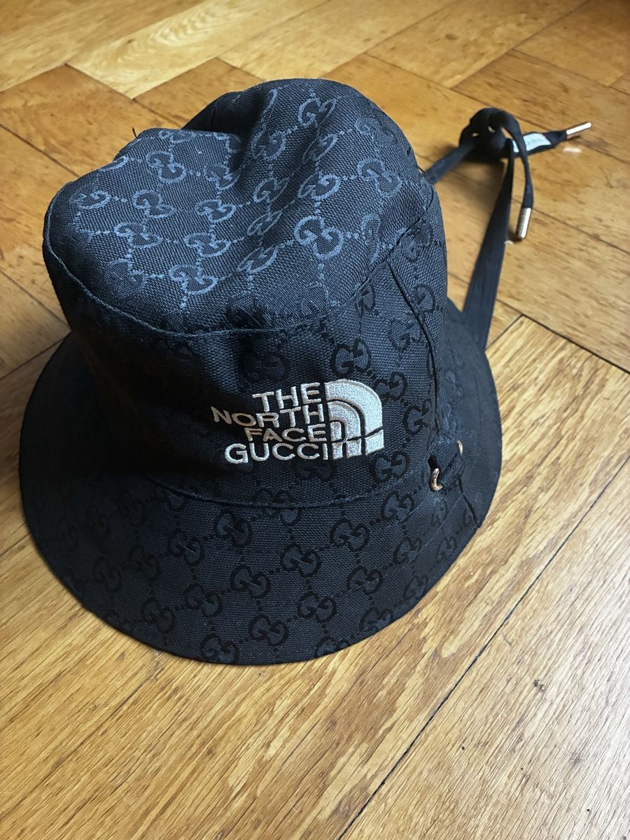 Gucci Copricapi, berretti & cappellini: Gucci X Stone Island Bucket Hat – Usato da Bern venduto da inc_9xlw 1