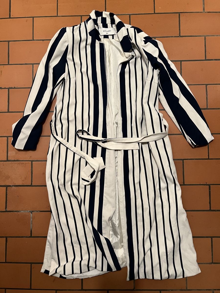 Only Giacche: Only jacket with sash size 36 – Usato da Zürich venduto da 9r33nkn19ht