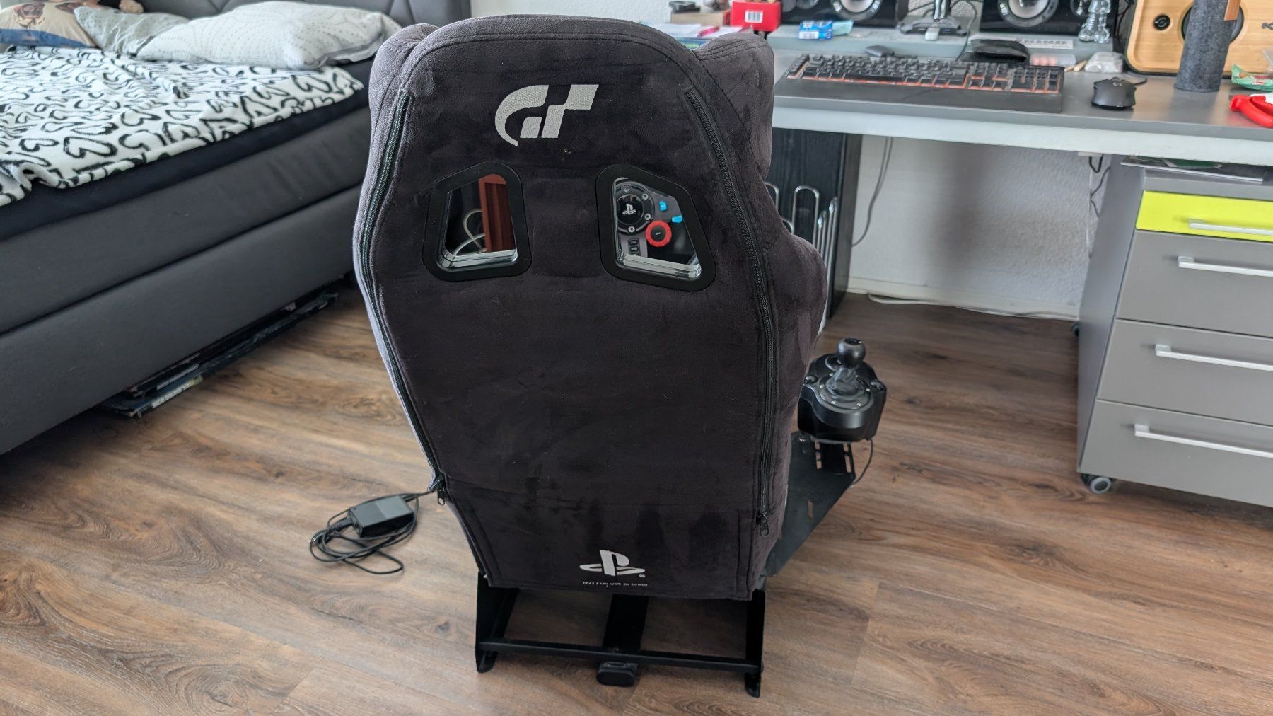 Sedie: Playseat GranTurismo + Logitech G29 – Usato da Seengen venduto da Froero 2