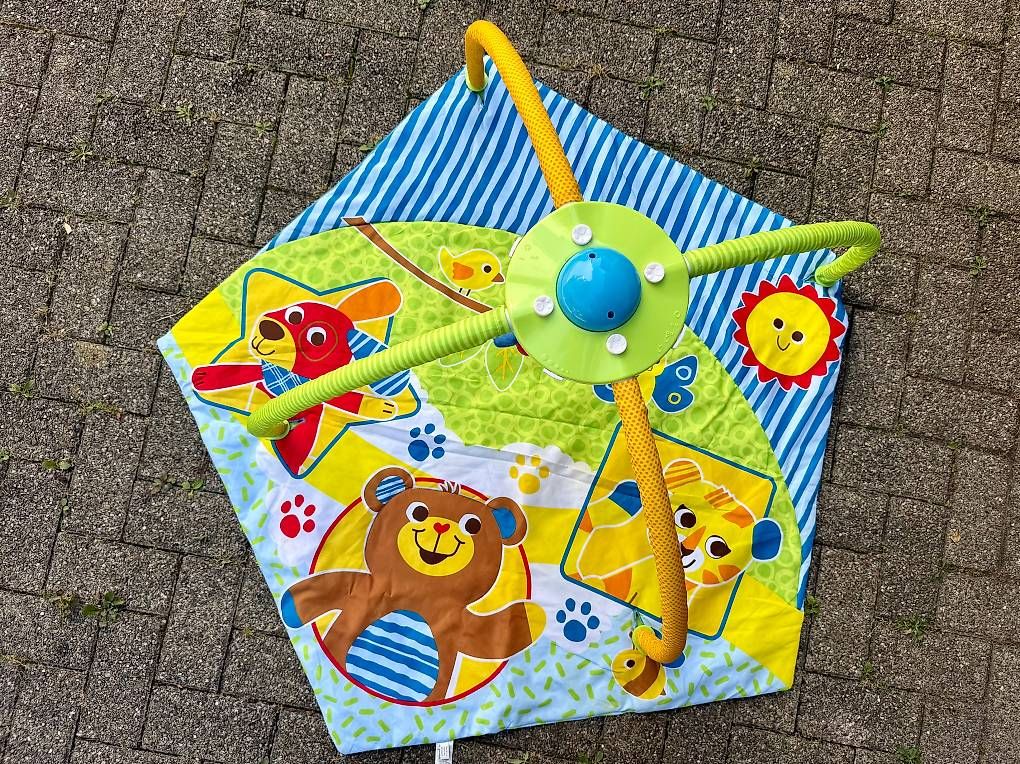 Tappeto da gioco: Baby Krabbeldecke mit Spielbogen – Usato da Zürich venduto da tom_m9qb 3