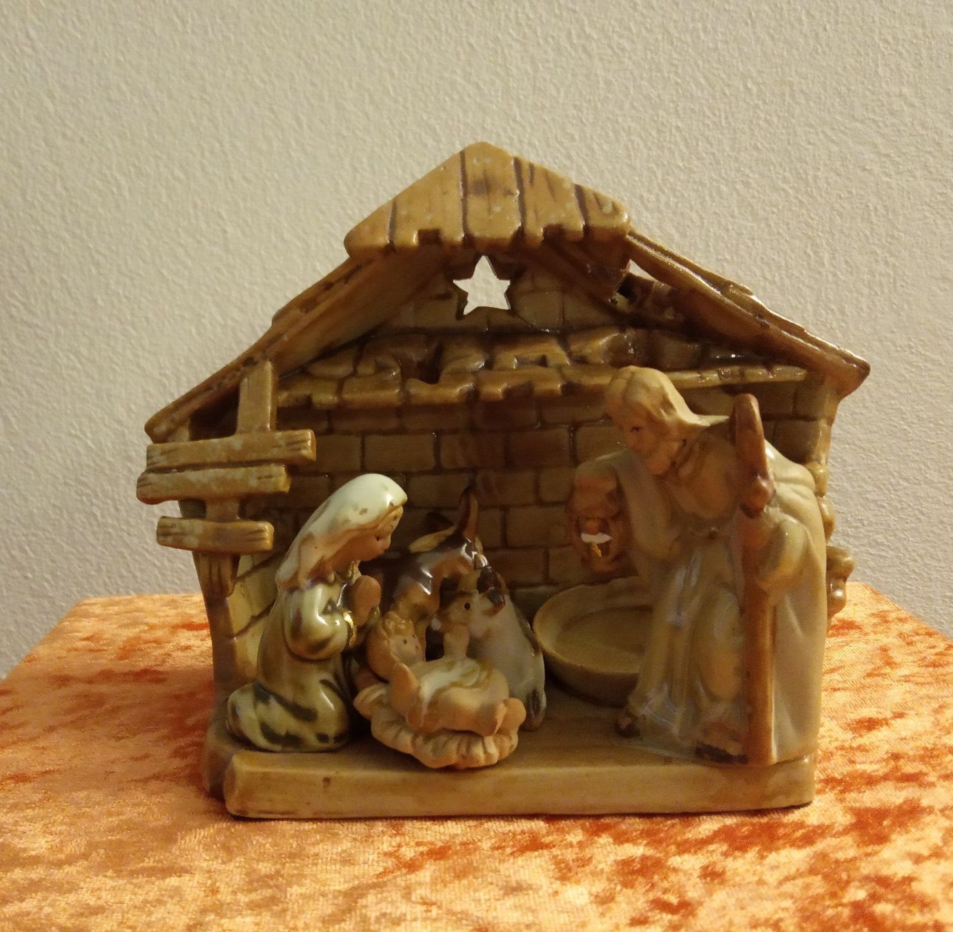 Tutte le decorazioni: Weihnachtskrippe Keramik Porzellan – Usato da Chur venduto da Nisami
