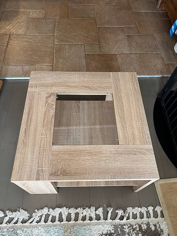 Tavoli: Table de salon  – Usato da Dompierre (VD) venduto da tpo_cwf5 2