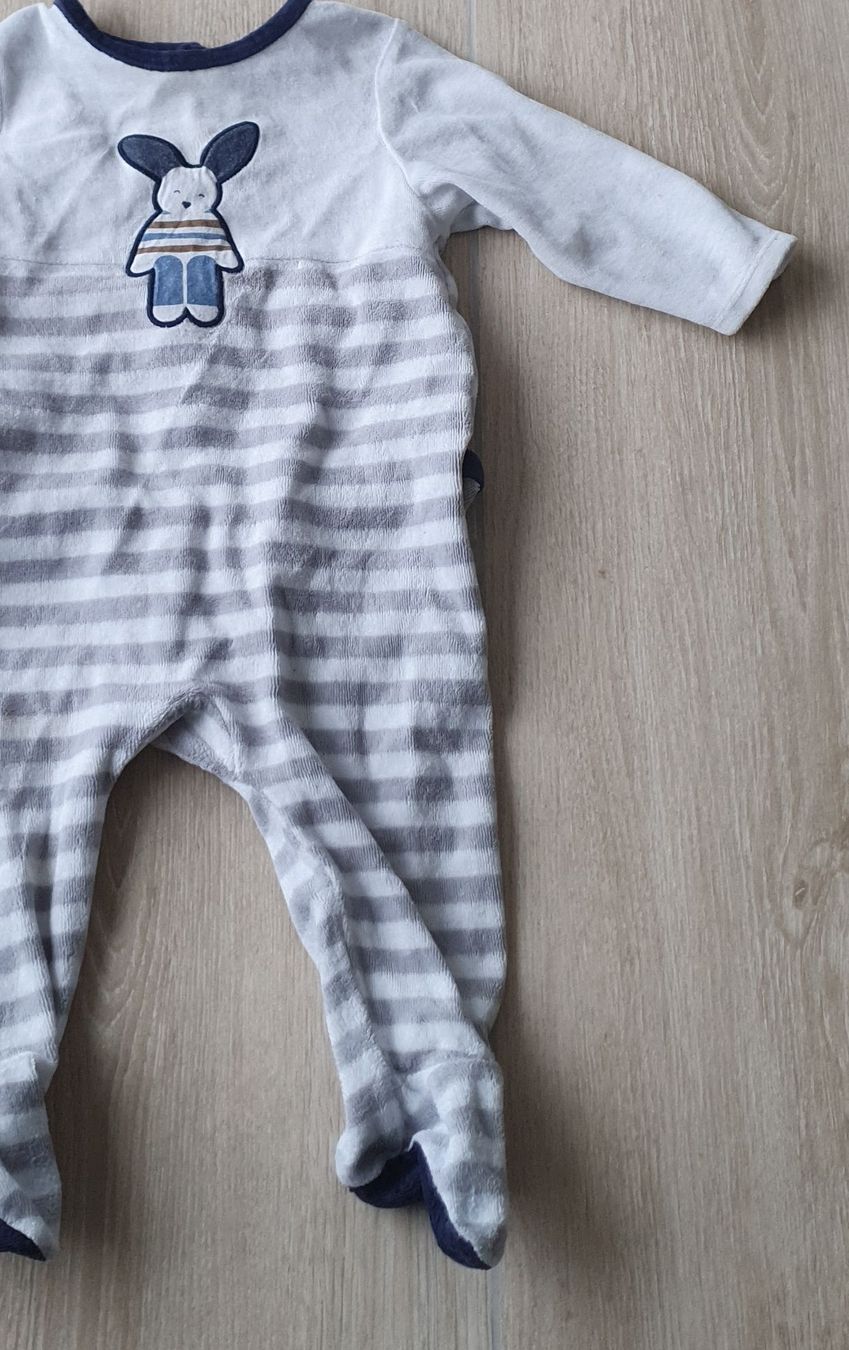 Pyjamas: Pyjama bébé chaud et doux, taille 12mois, parfait hiver – Neu (gemäss Beschreibung) aus Neuchâtel von viv_zf9x