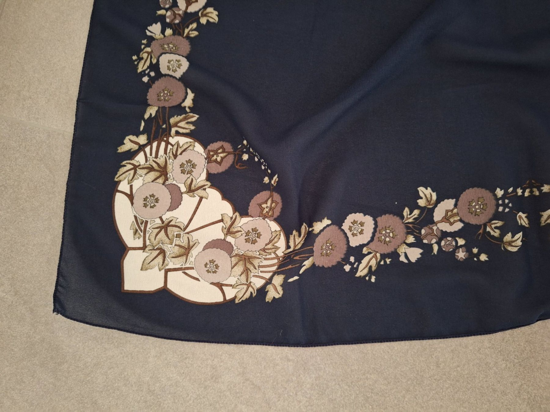 Foulards, Tücher & Schals: Tuch – Gebraucht aus Mühlethal von prackendorf 4