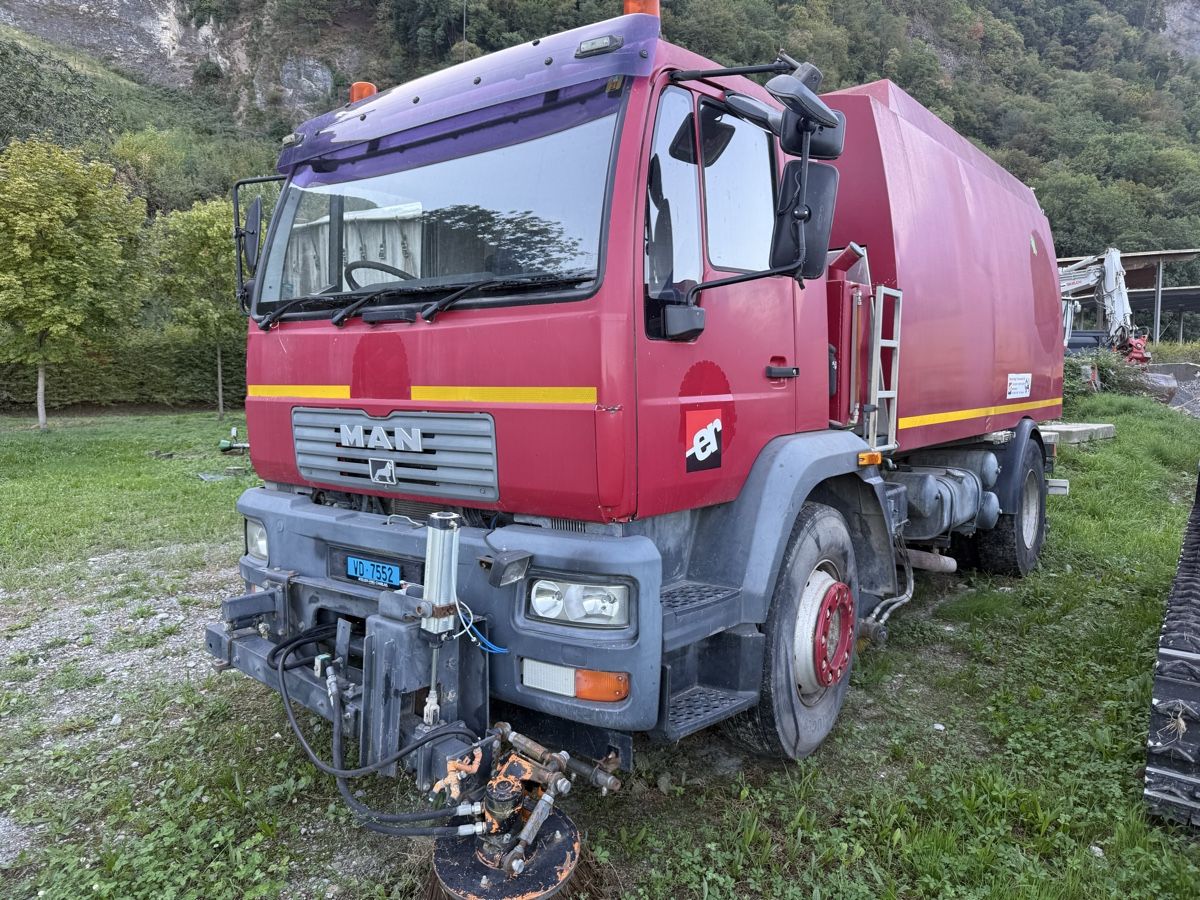 Man Lastwagen: Baleyeuse Man , Faun 6000 – Gebraucht aus Villeneuve VD von Tiennot