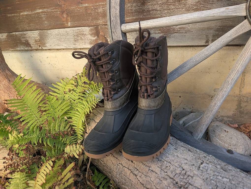 Chaussures femmes: Winterstiefel, Grösse 38 – D'occasion à Höri par Makumba2 1