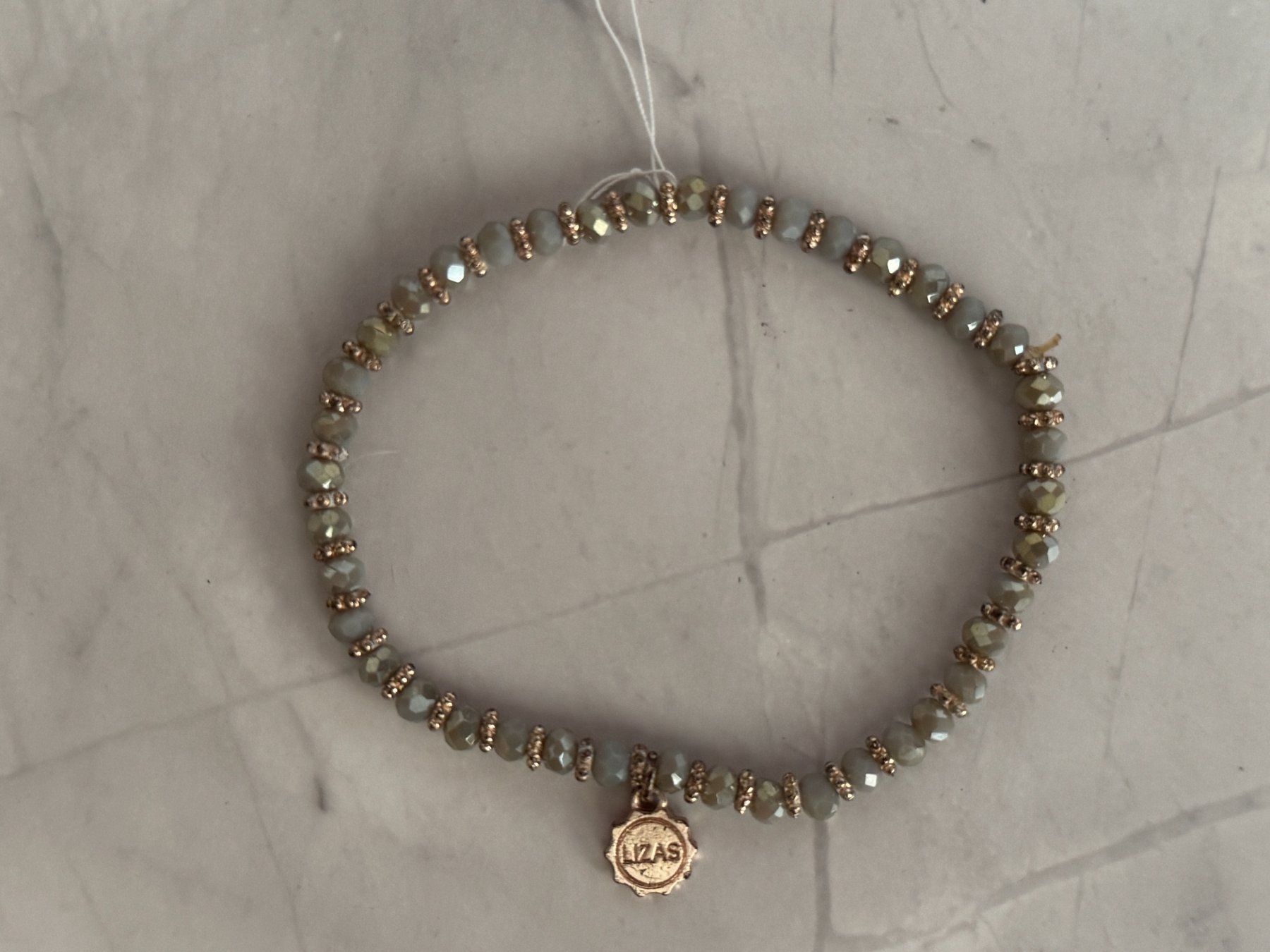 Armbänder & -reifen: Armband grau – Gebraucht aus Muttenz von einfach-schoen