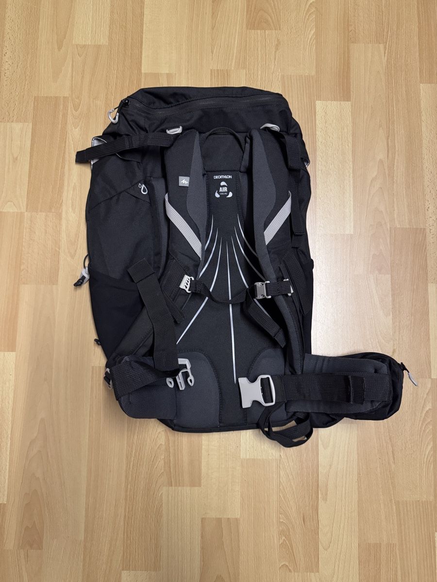 Decathlon Rucksäcke: Quecha 30l Rucksack  – Neu (gemäss Beschreibung) aus Wetzikon ZH von bos_7dbr 2