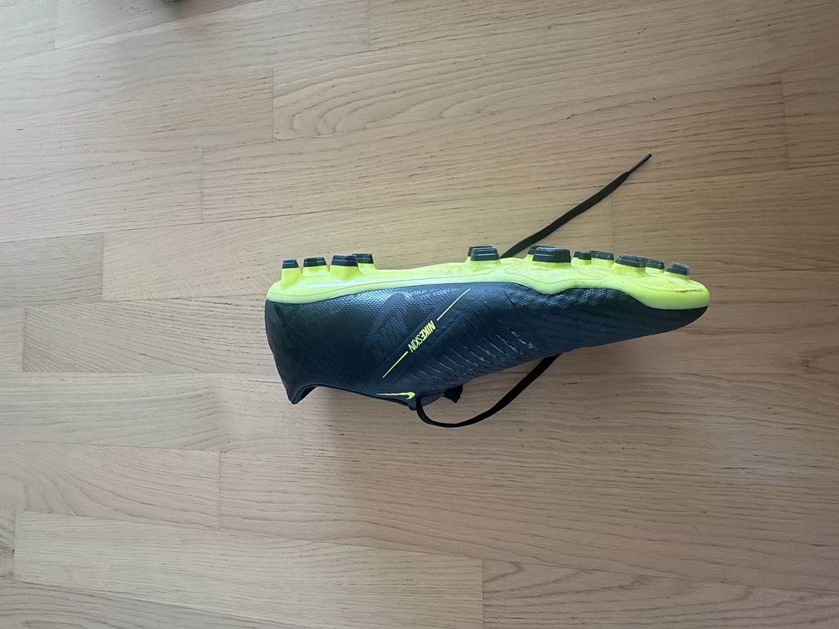 Nike Scarpe da uomo: Fussballschuhe – Nuovo (secondo la descrizione) da Glattpark(Opfikon) venduto da laura_studer 3