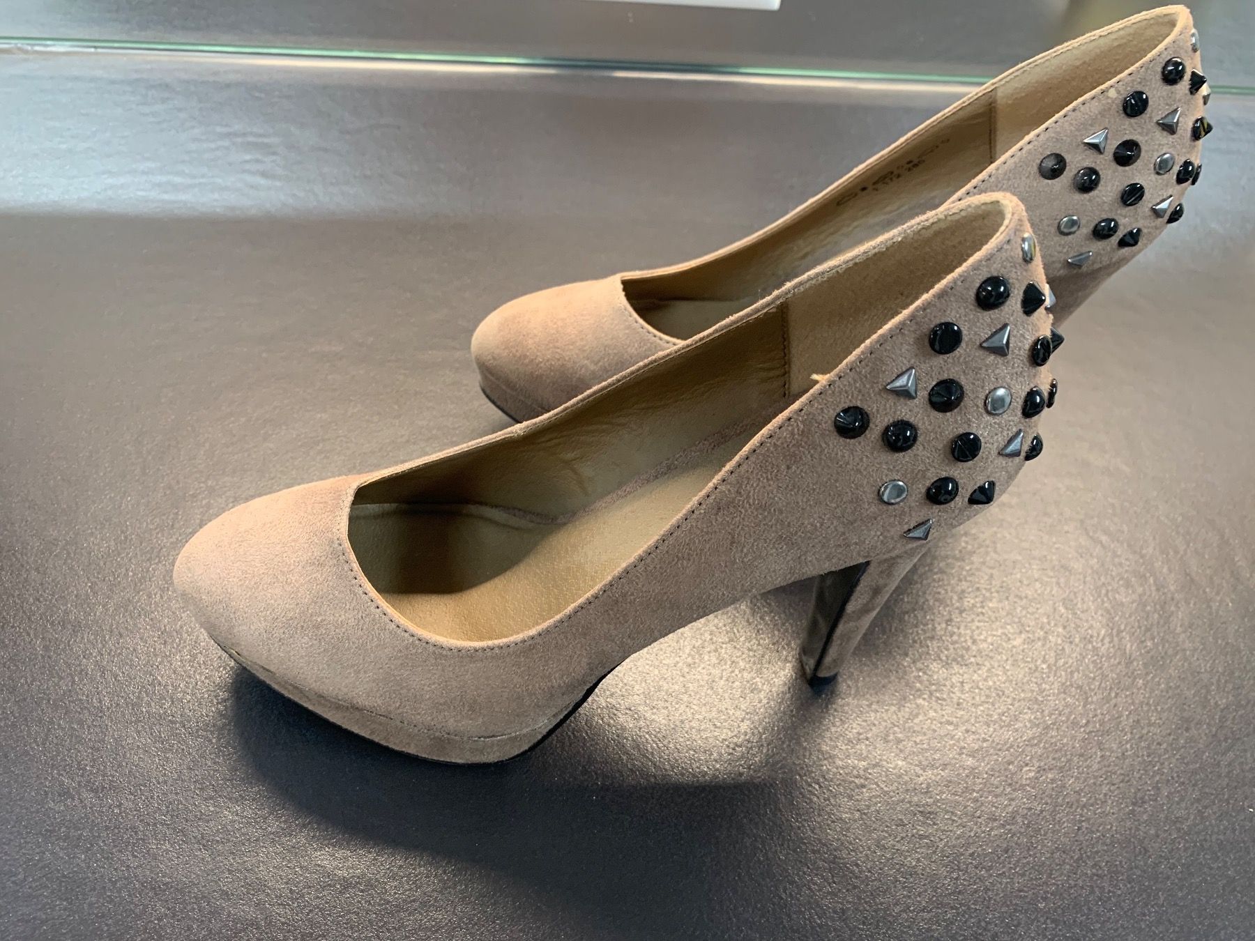 Graceland Scarpe da donna: High Heels Farbe Beige, Grösse 37 – Usato da Einsiedeln venduto da important__ 3