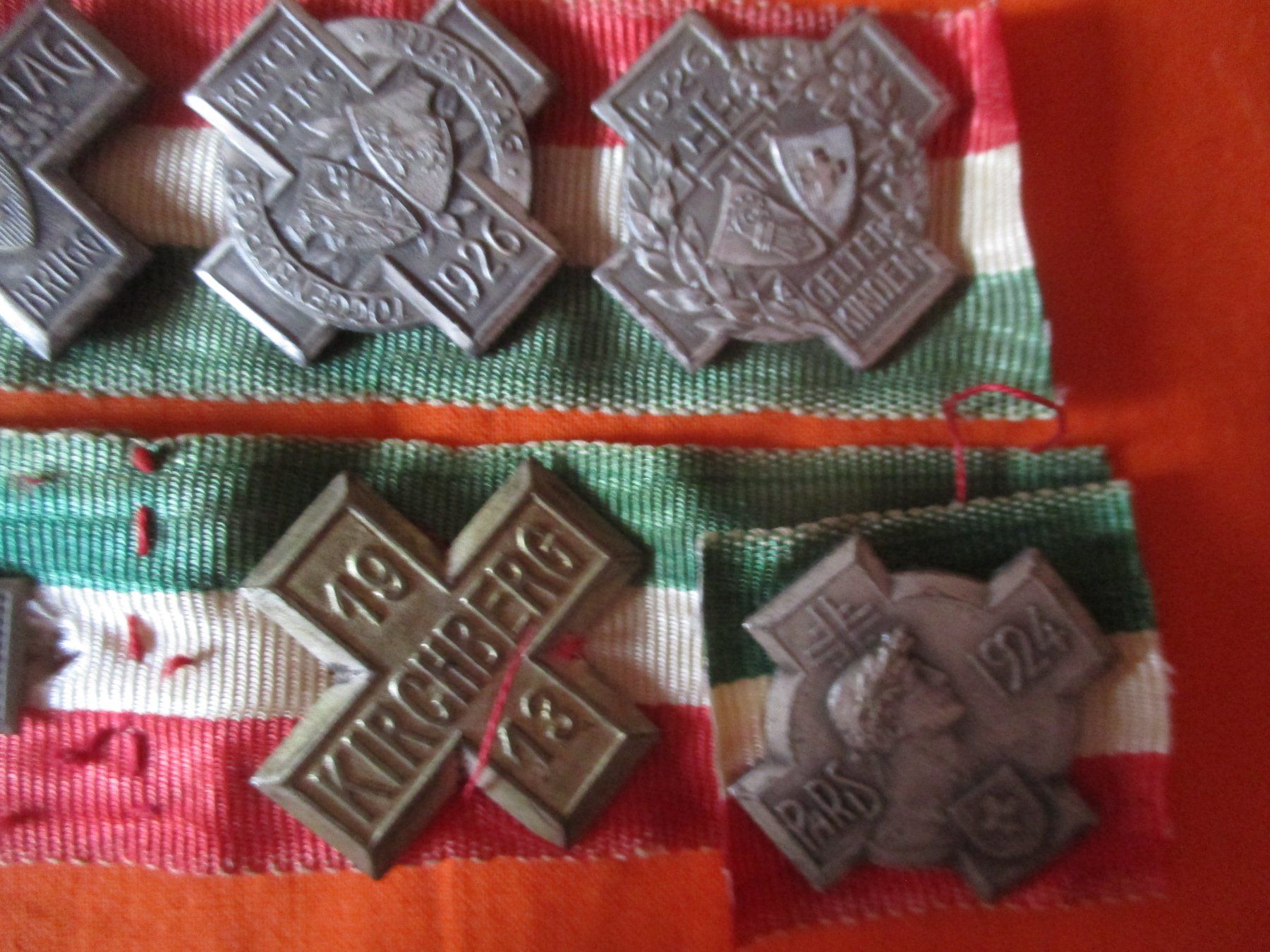 Plaquettes & Badges: 8 Turner Abzeichen 1913 - 1926 – D'occasion à Birsfelden par alles-muss-raus 1